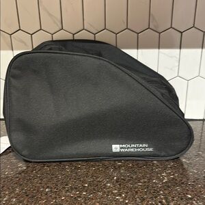 Mountain Warehouse plain boot bag